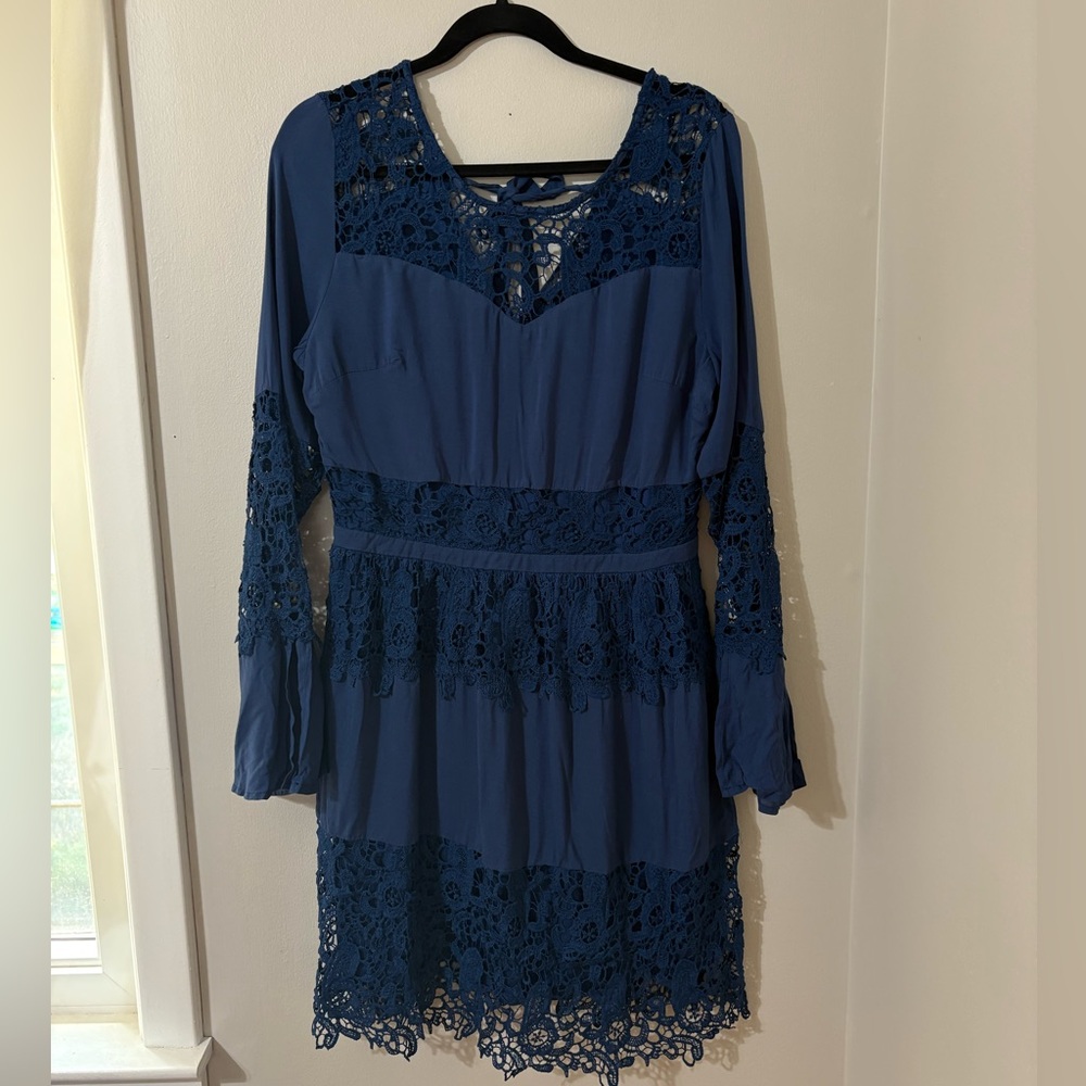 Doe & Rae Navy Lace Long Sleeve Dress